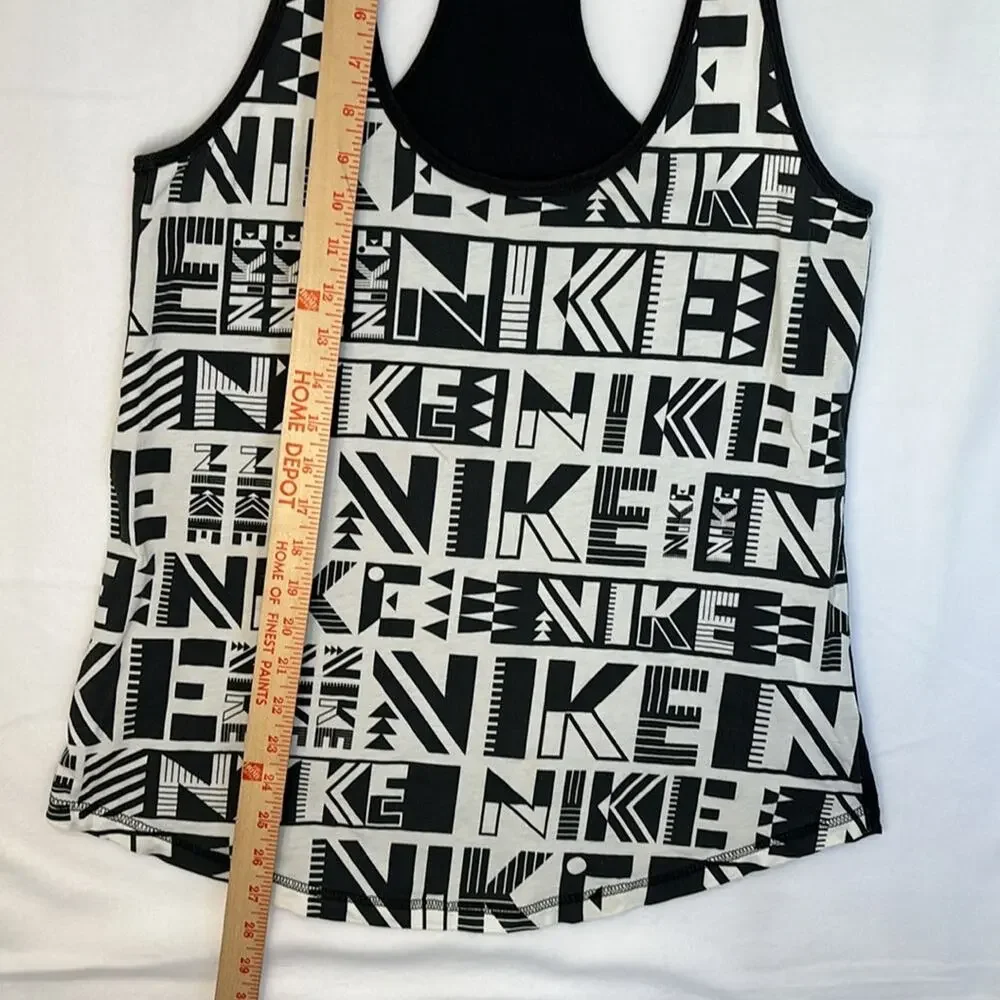 NIKE Loose Fit Razor Back Tank Top Women’s Size Medium